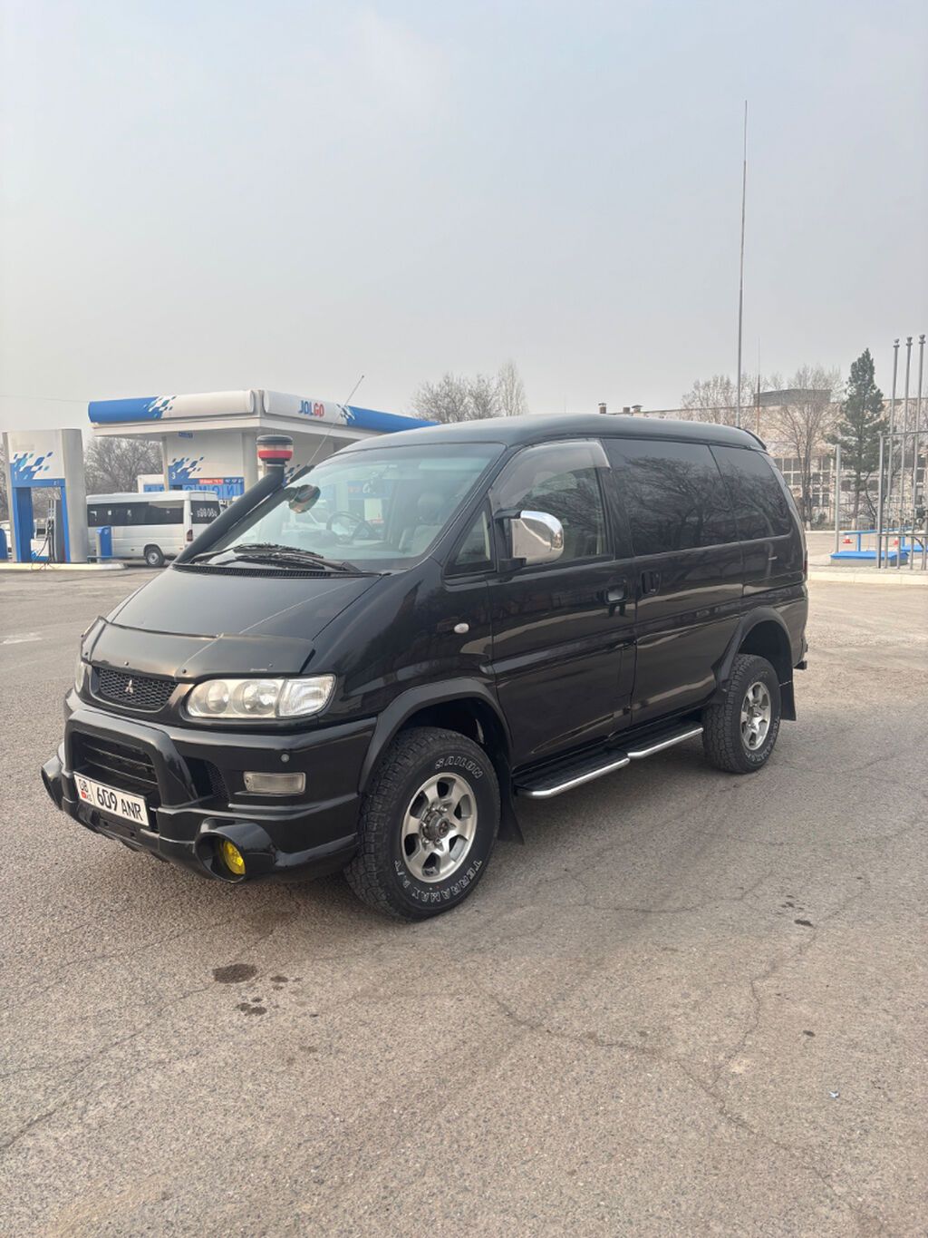 Mitsubishi Delica
