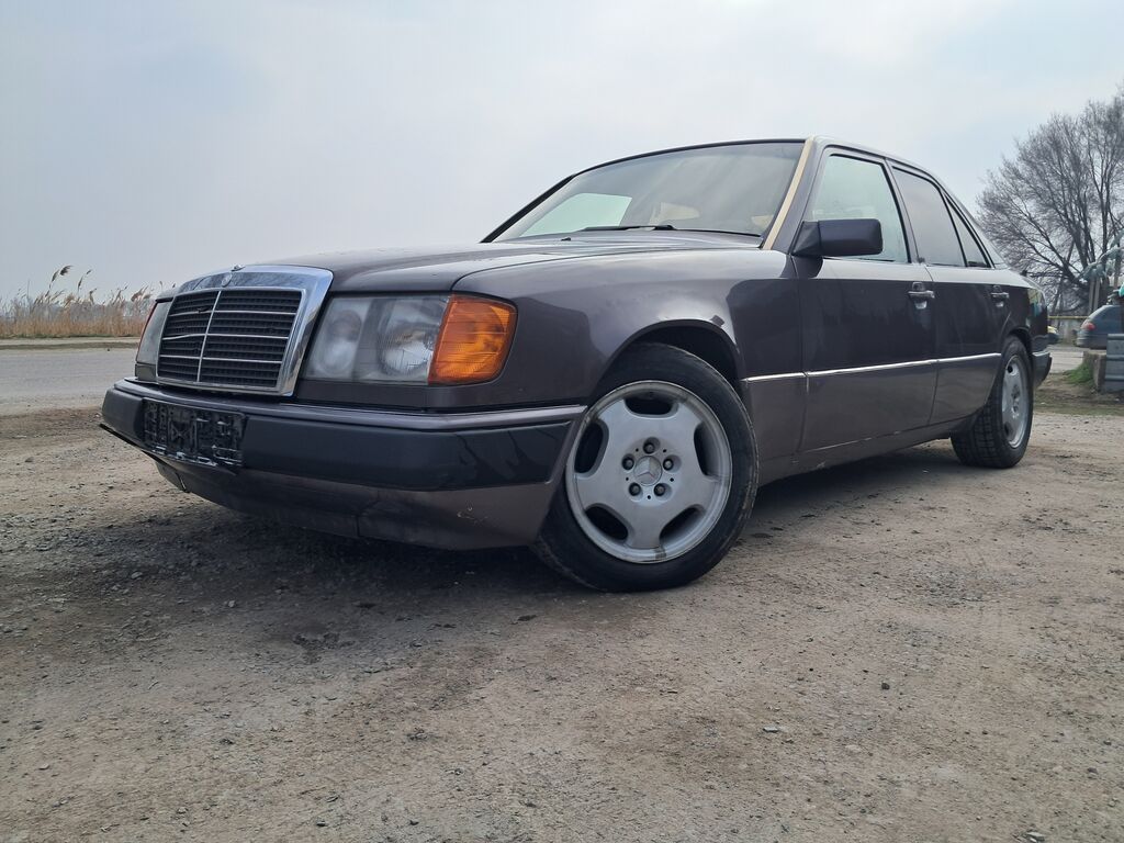 Mercedes-Benz W124