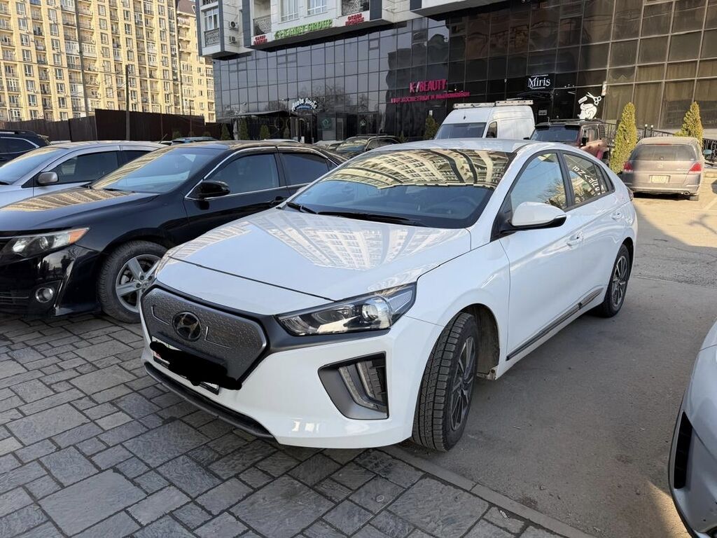 Hyundai Ioniq