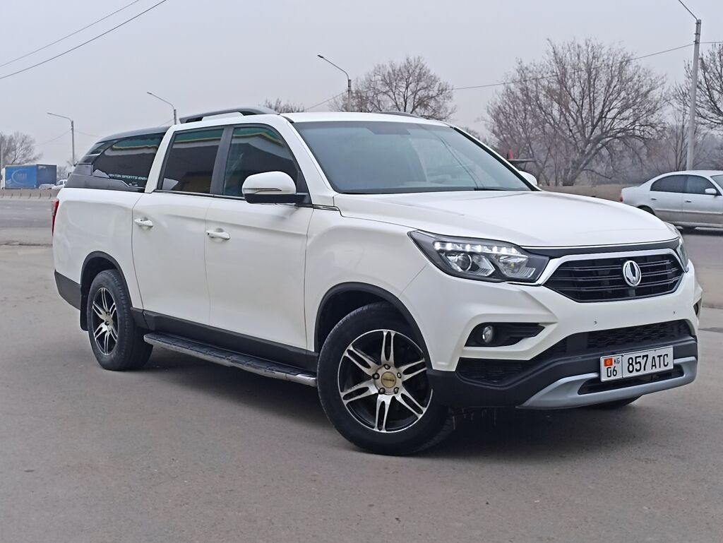 Ssangyong Rexton Khan
