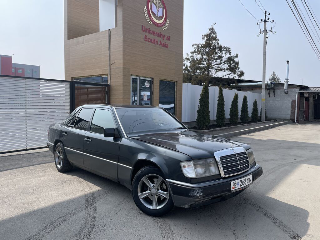 Mercedes-Benz W124
