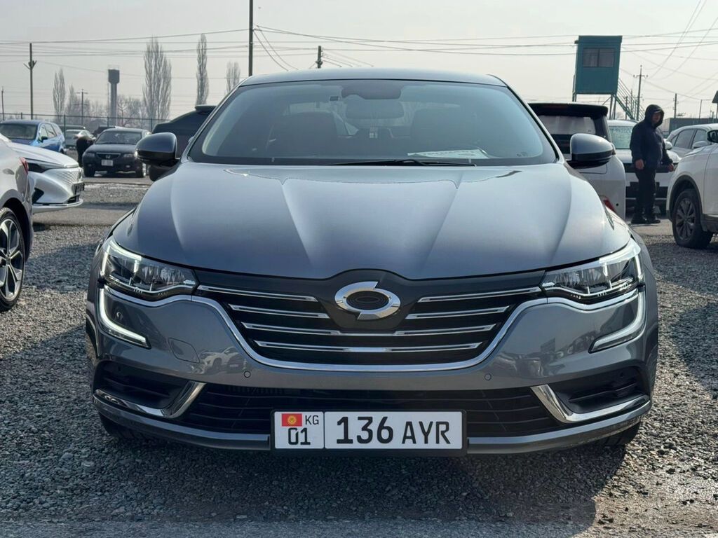 Renault SM6