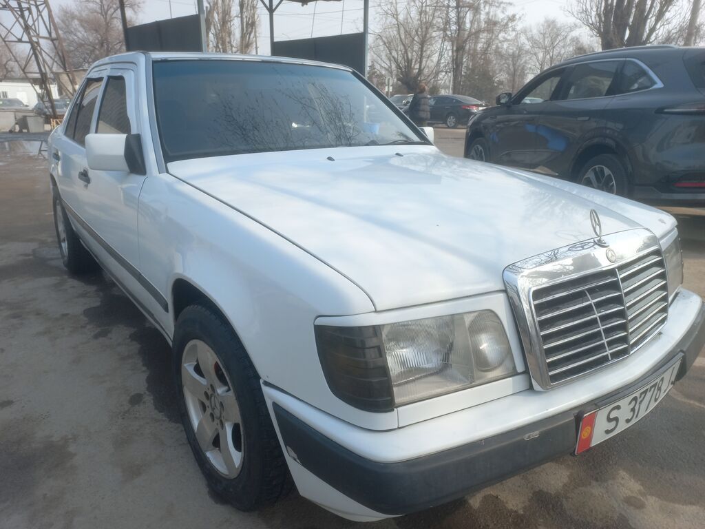Mercedes-Benz W124