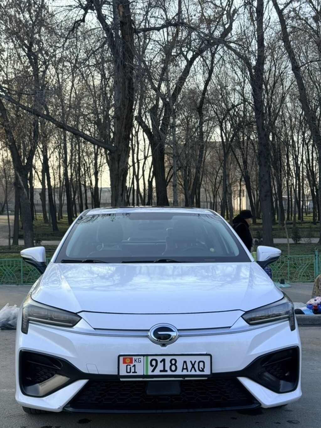 Электромобиль GAC Aion S белый седан. Кузов и дизайн