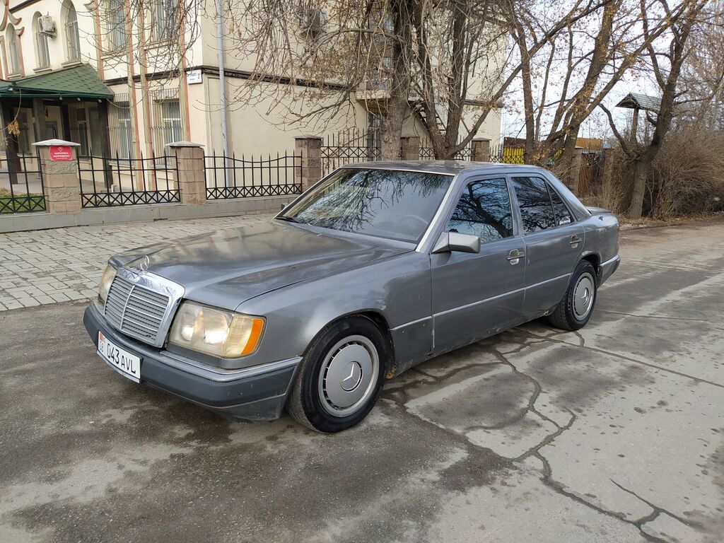 Mercedes-Benz W124