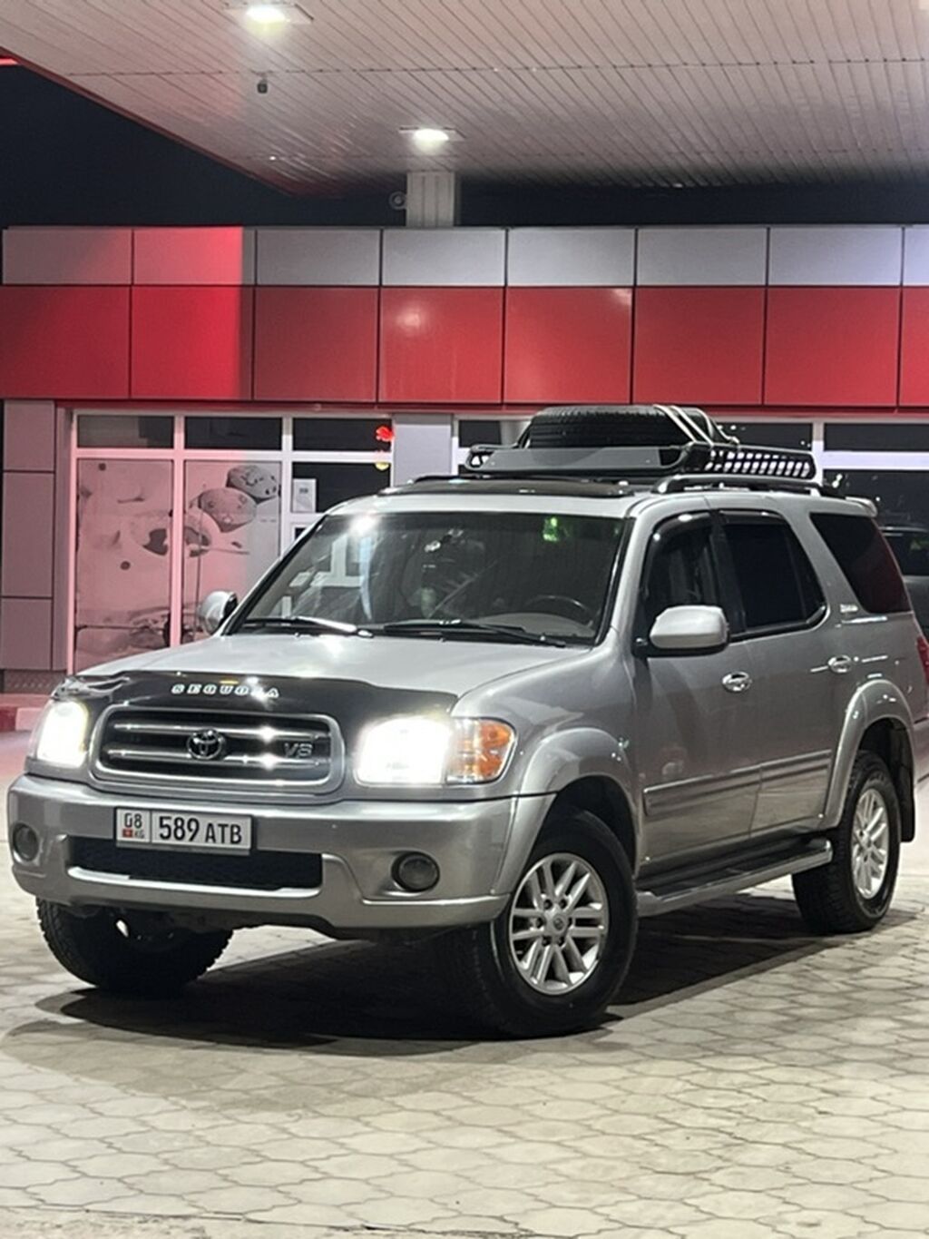 Toyota Sequoia
