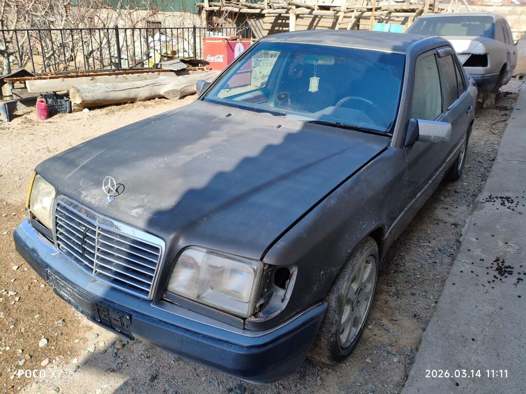 Mercedes-Benz W124