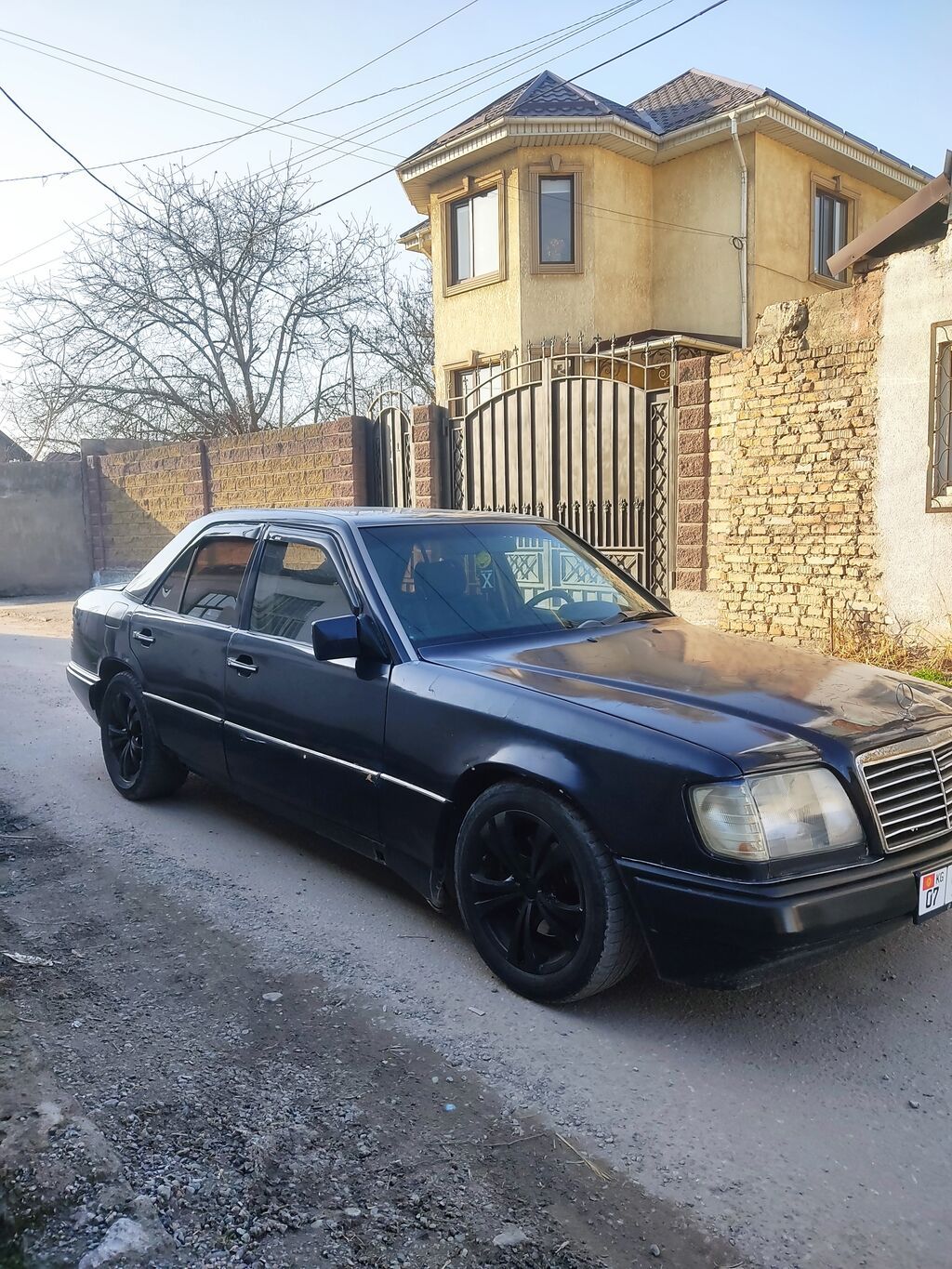 Mercedes-Benz W124