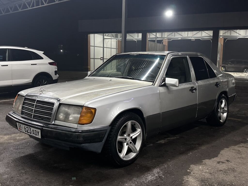 Mercedes-Benz W124