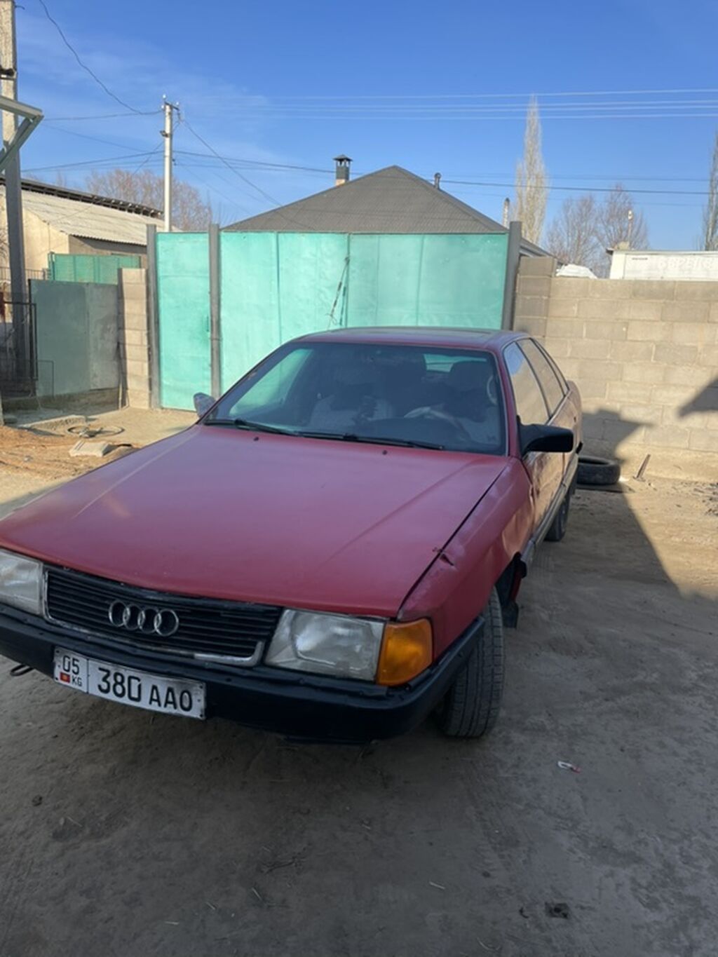 Audi 100