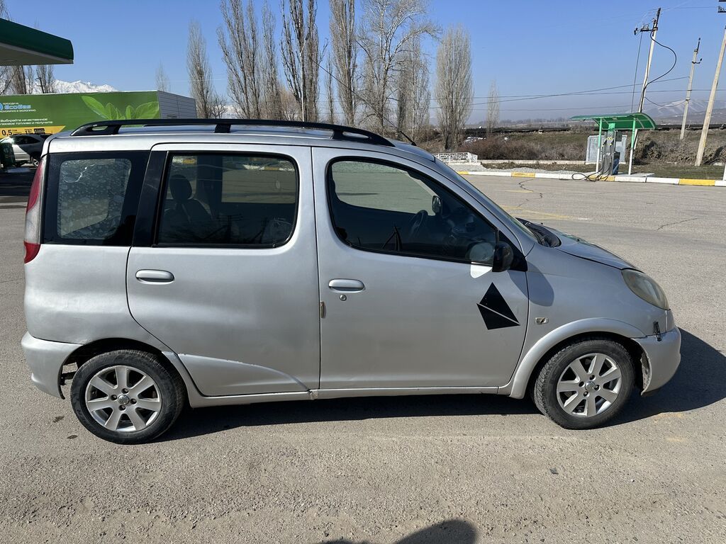 Toyota Yaris Verso