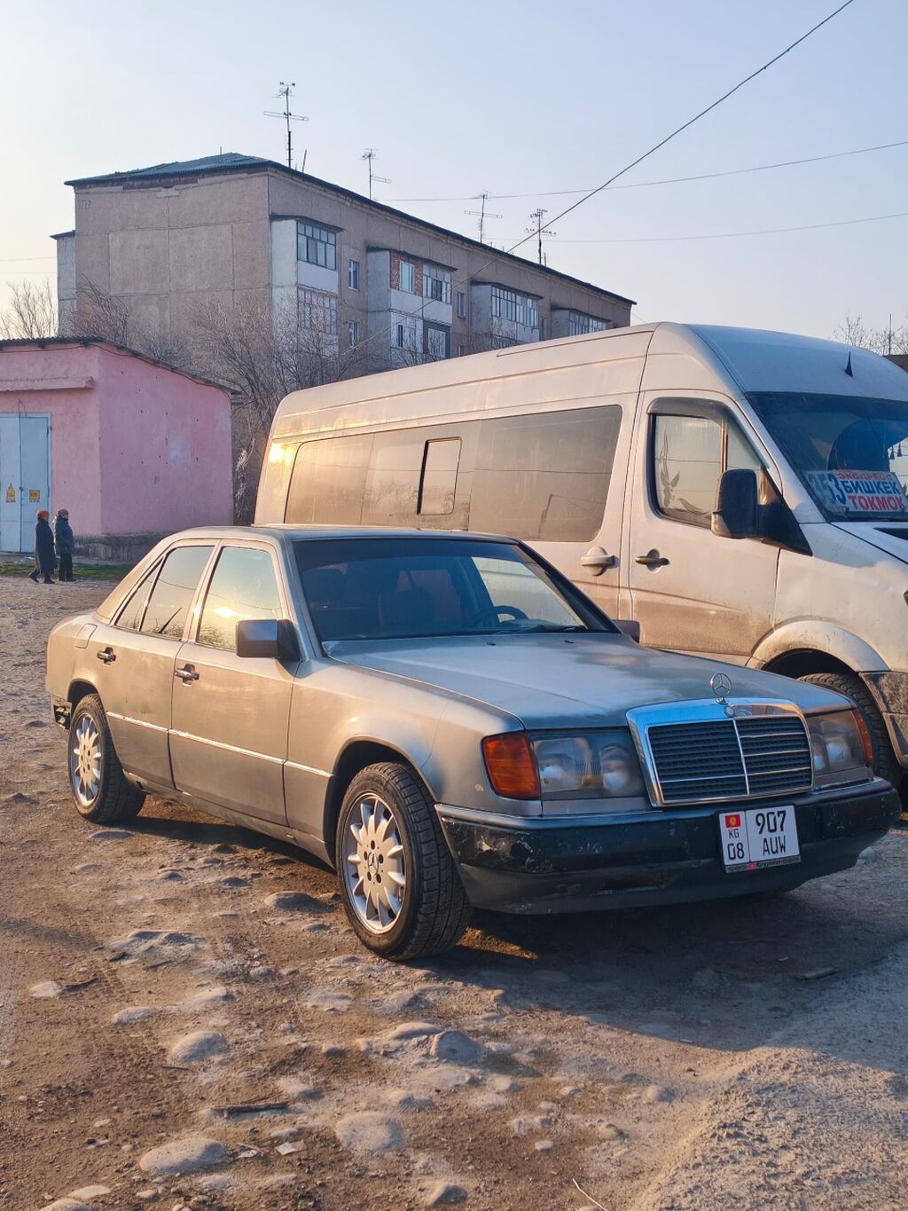 Mercedes-Benz W124