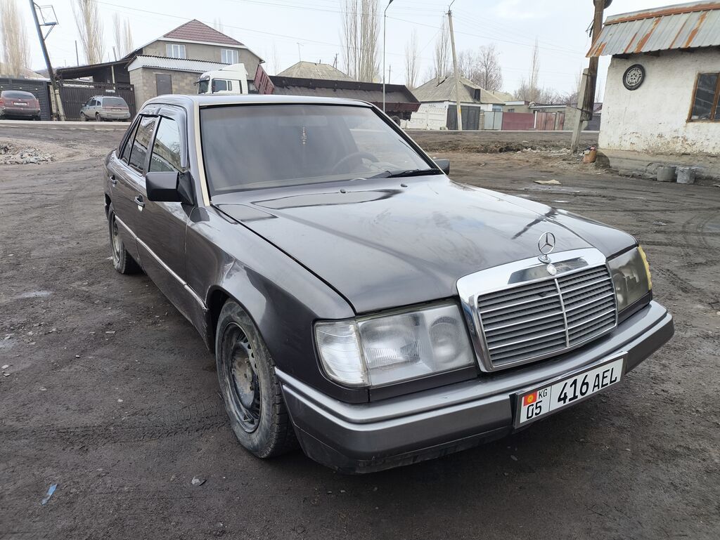 Mercedes-Benz W124
