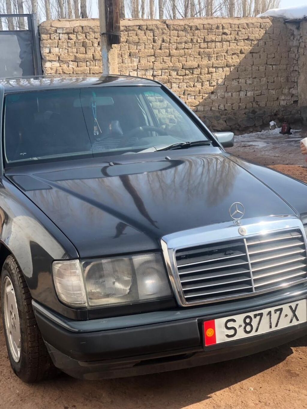 Mercedes-Benz W124