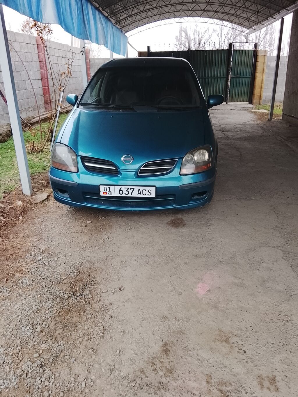 Nissan Almera Tino