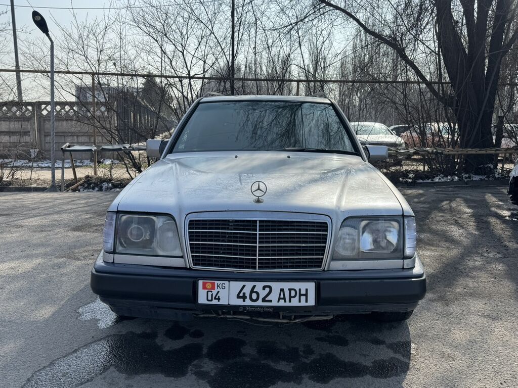 Mercedes-Benz W124