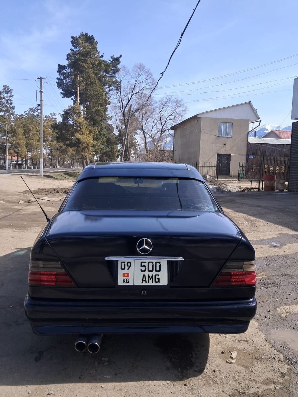 Mercedes-Benz W124