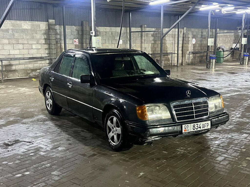 Mercedes-Benz W124