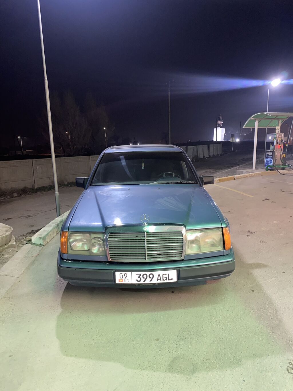 Mercedes-Benz W124