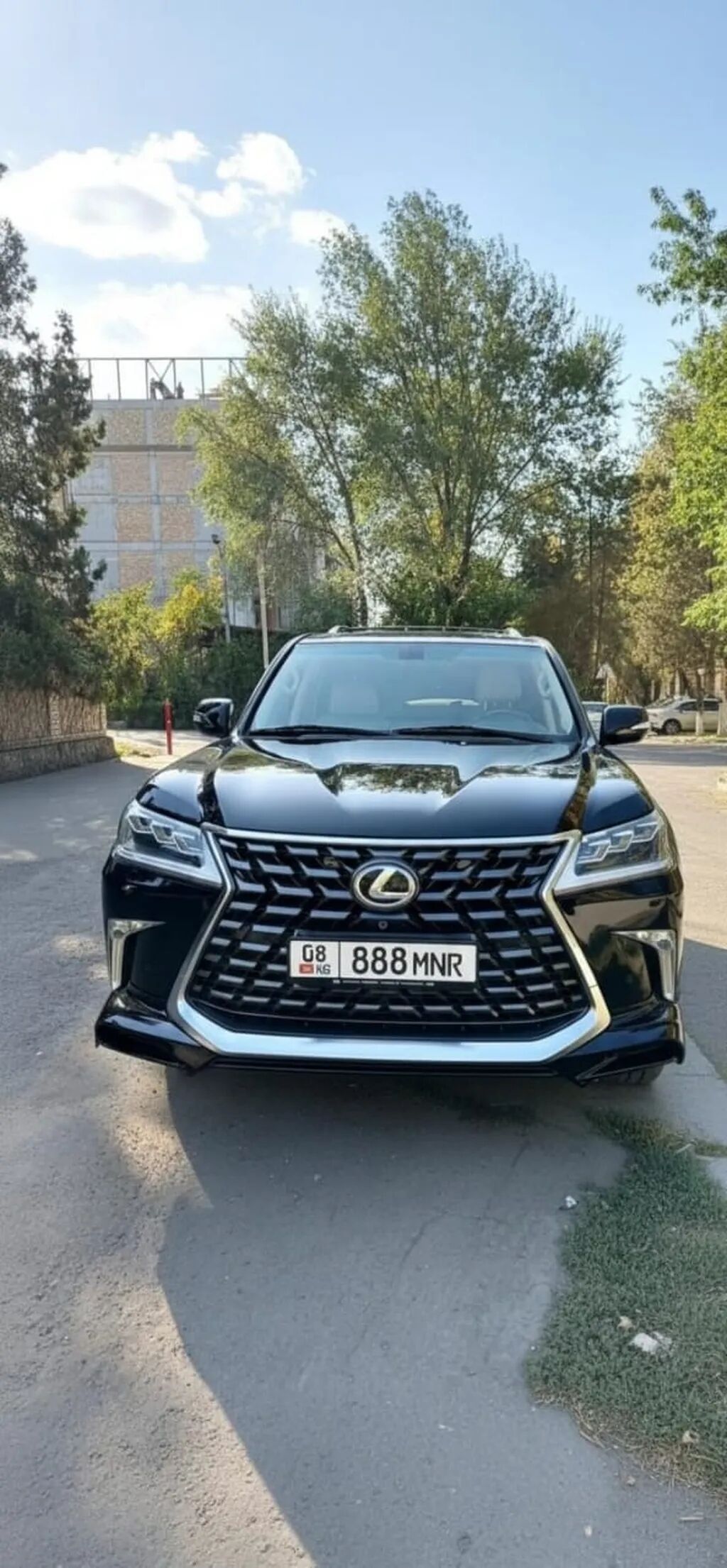 Lexus LX