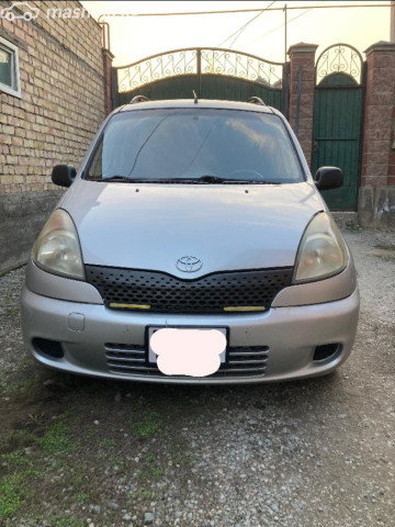 Toyota Yaris Verso