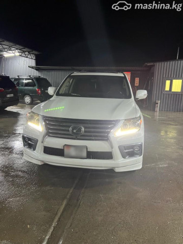 Lexus LX