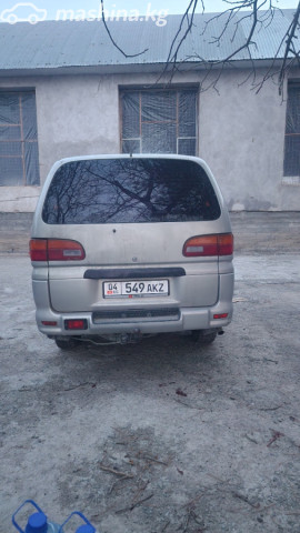 Mitsubishi Space Gear