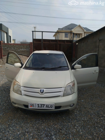 Toyota Ist