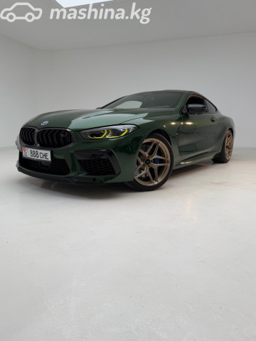 BMW M8