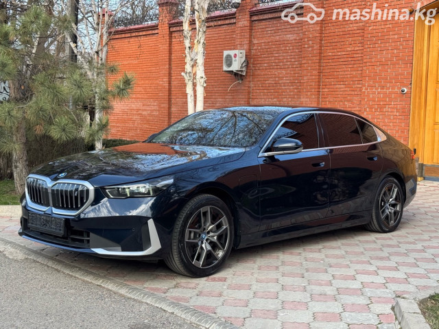 BMW i5