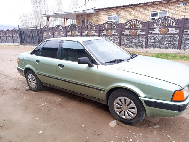 Audi 80