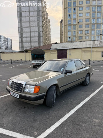 Mercedes-Benz W124