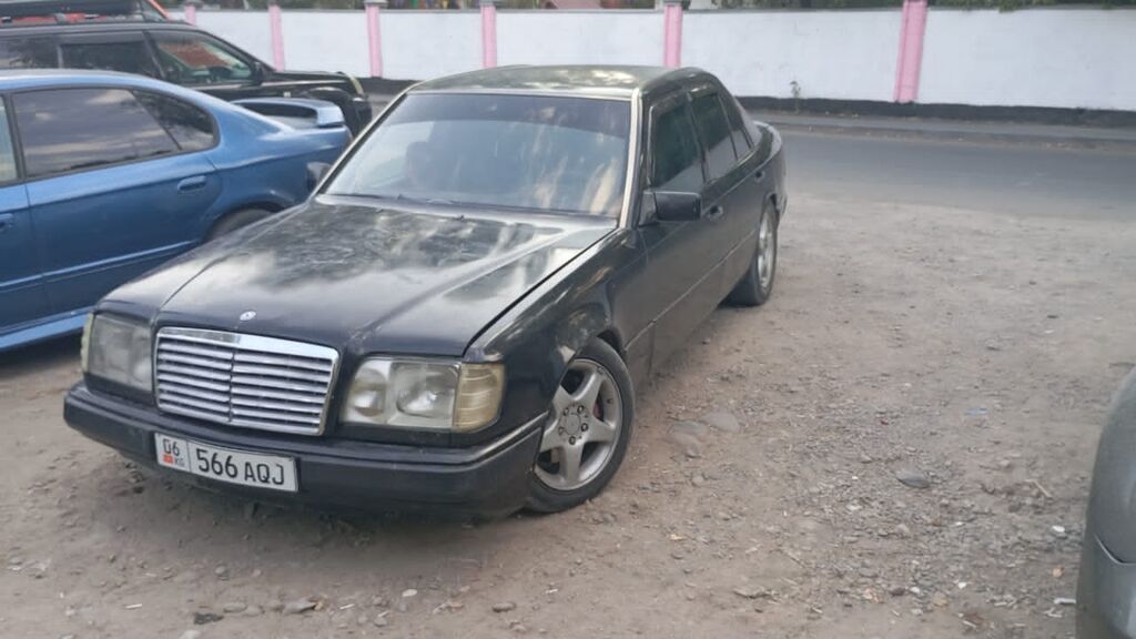 Mercedes-Benz W124