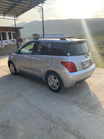 Toyota Ist