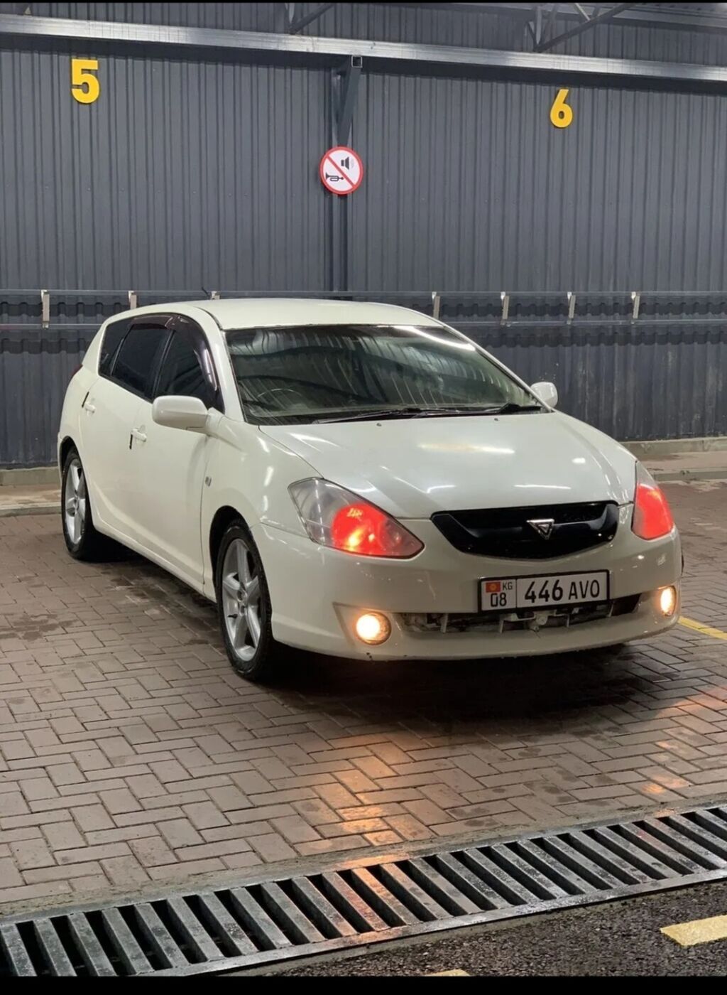 Toyota Caldina