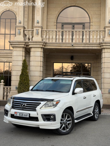 Lexus LX