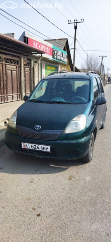 Toyota Yaris Verso