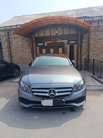 Mercedes-Benz E-Класс