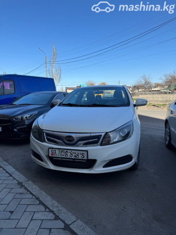 BYD E5