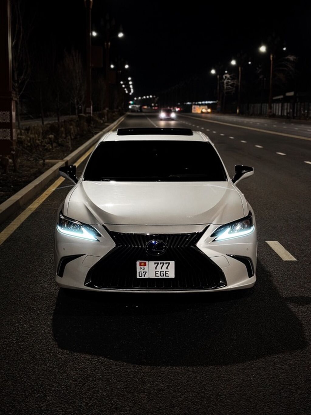Lexus ES