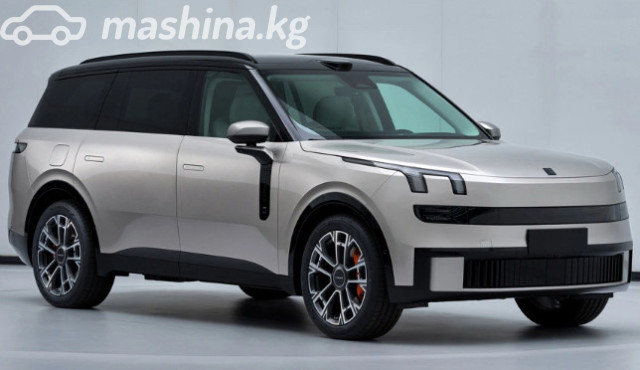 Lynk &amp; Co 900