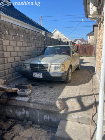 Mercedes-Benz W124