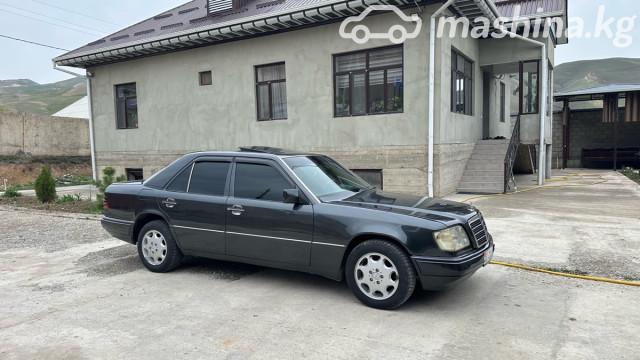 Mercedes-Benz W124
