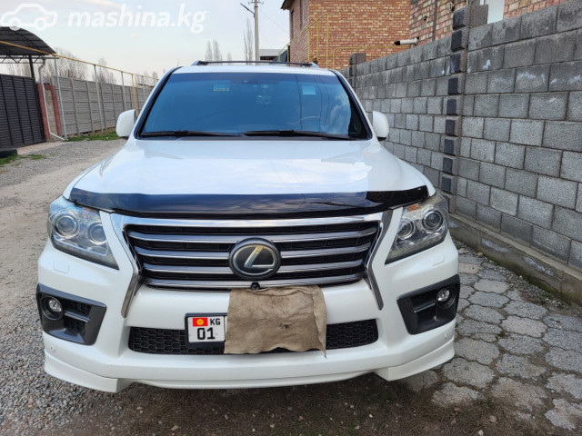 Lexus LX