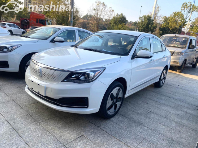 Dongfeng Aeolus E70