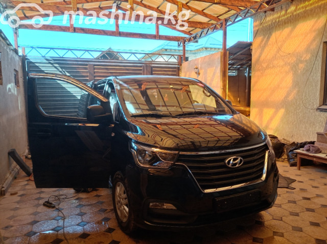 Hyundai Grand Starex