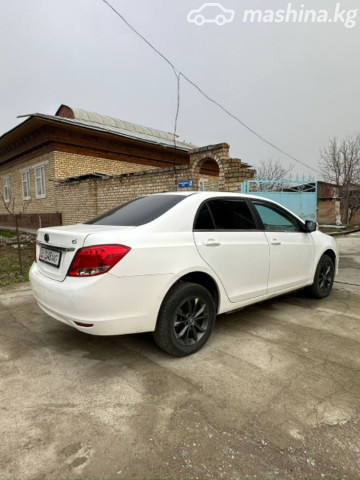 BYD E5