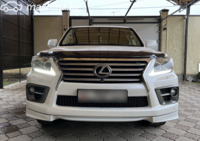 Lexus LX