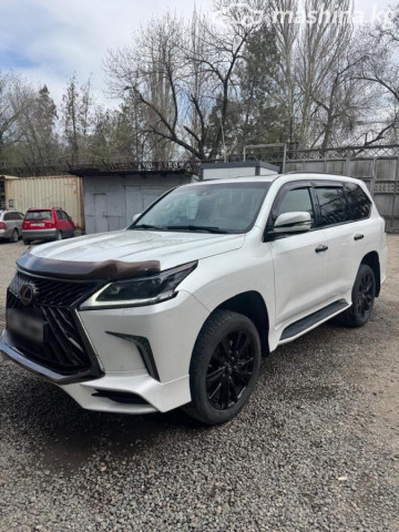 Lexus LX