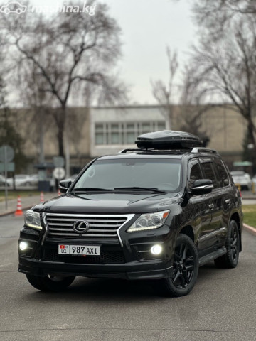 Lexus LX
